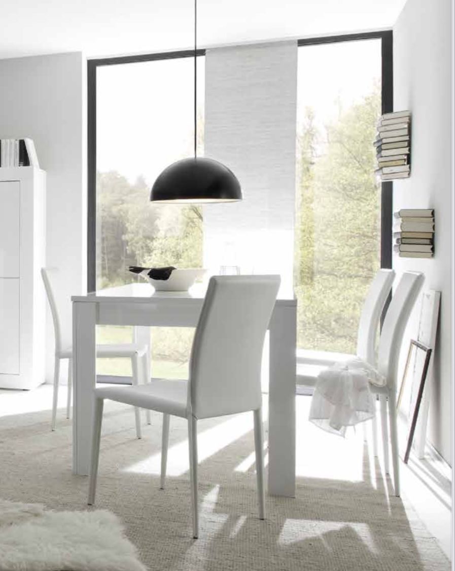Basic 2-door display cabinet (20 90 15 - 10)